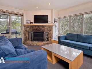 The Lodge 3 and 4 Chalet, Thredbo - 2