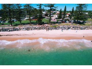 Samudr on Seaview At Moffat Beach - Across From Moffat Beach - Incredible Ocean Views Apartment, Caloundra - 1