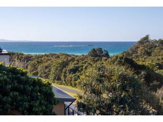 THE LOOKOUT BEACH HOUSE Guest house, Point Lookout - 2