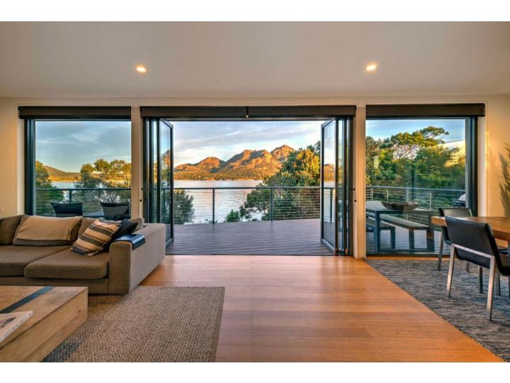 The Moorings Guest house, Coles Bay - imaginea 2