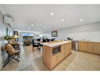 The Mountain House Guest house, Jindabyne - 1
