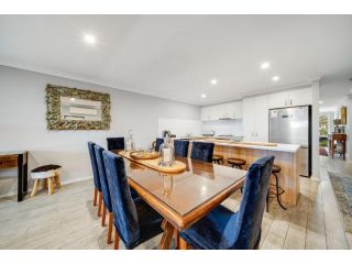 The Mountain House Guest house, Jindabyne - 4