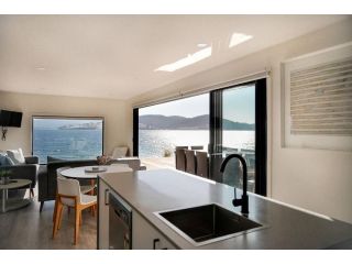 The Nebraska Retreat Guest house, Bruny Island - 3