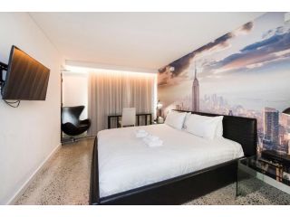 New York Style Studio in Northbridge with Roof Terrace Guest house, Perth - 1