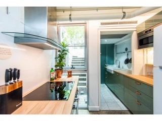 Contemporary Studio with Roof Terrace Guest house, Perth - 3