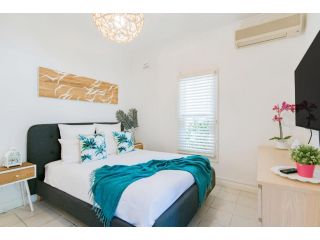 The Palm House Bondi Apartment, Sydney - 4