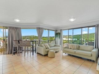 Surfside Apartment, Gold Coast - 3