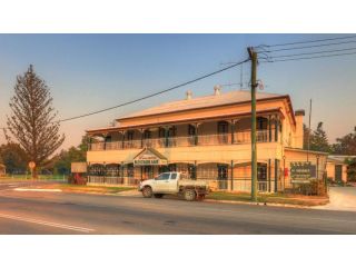 The Park Motel Hotel, Charters Towers - 3