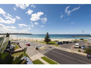The Penthouse Apartment, Mollymook - 1
