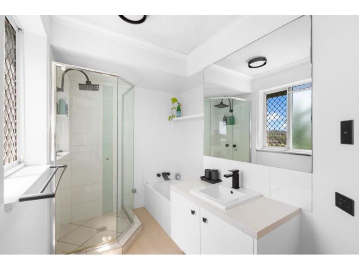 The Penthouse Mooloolaba, Private Luxury Rooftop Living Apartment, Australia - imaginea 17