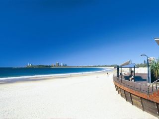 The Penthouse Mooloolaba, Private Luxury Rooftop Living Apartment, Australia - 3