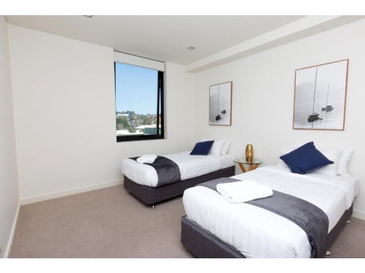 4 Bedroom Luxury City Penthouse Apartment Apartment, Wagga Wagga - imaginea 12