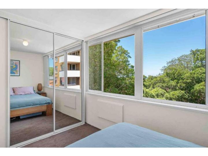 The Perfect Bondi Beach Pad Apartment, Sydney - imaginea 1