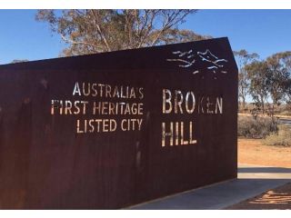 The Pool House Guest house, Broken Hill - 4