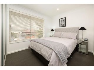 The Provincial - Central & Sophisticated Guest house, Albury - 1