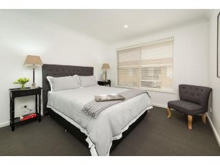 The Provincial - Central & Sophisticated Guest house, Albury - 3