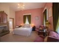 The Racecourse Inn Bed and breakfast, Longford - thumb 1