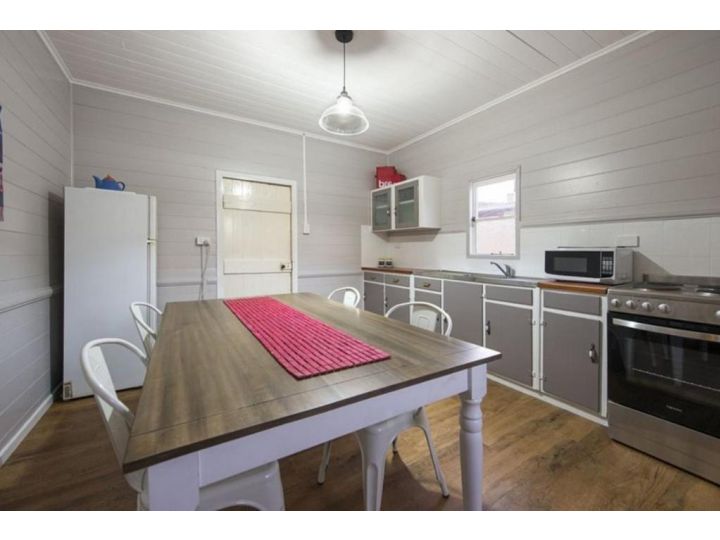 The Radford Couples Cottage Heart of Stanthorpe Guest house, Stanthorpe - imaginea 8