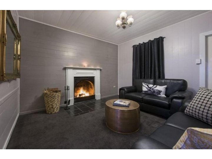 The Radford Couples Cottage Heart of Stanthorpe Guest house, Stanthorpe - imaginea 3