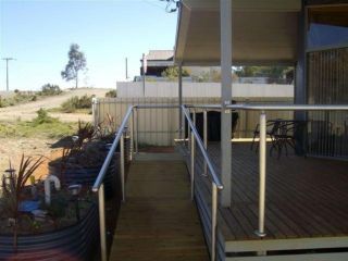 The Real McCoy Holiday Accommodation Guest house, Broken Hill - 1