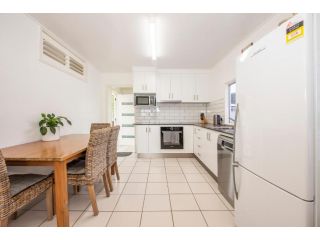 Grasstree Beach Shacks Apartment, New South Wales - 3