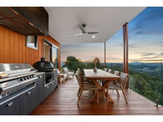 The Ridge at Maleny 3 Bedroom Deluxe Residence Chalet, Booroobin - 5