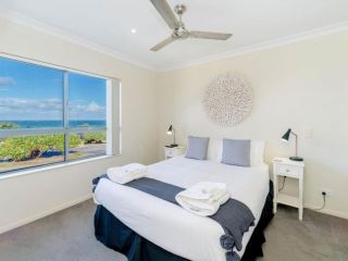 The Sands 7- great views across the ocean Apartment, Yamba - 1