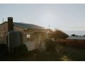 The Shack at Skenes Creek Guest house, Apollo Bay - thumb 1