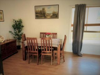 Silver City Oasis Guest house, Broken Hill - 4