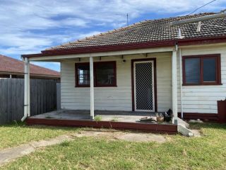 The Staff House Guest house, Lakes Entrance - 4