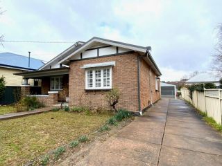 The Summer Bungalow - Close to town Guest house, Orange - 3