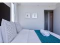 Apartment with Ocean Views Apartment, Gold Coast - thumb 12