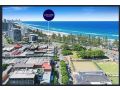 THE ULTIMATE BEACH PAD // BURLEIGH HEADS Apartment, Gold Coast - thumb 13
