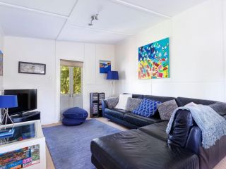 The Ultimate Holiday Retreat - Pets Welcome Guest house, Tea Gardens - 4