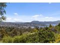 The View - Stylish & cosy with a stunning Hobart outlook! Bed and breakfast, Sandy Bay - thumb 1