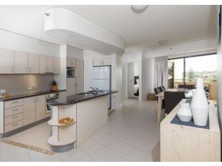 The Waterford Prestige Apartments Aparthotel, Caloundra - 4