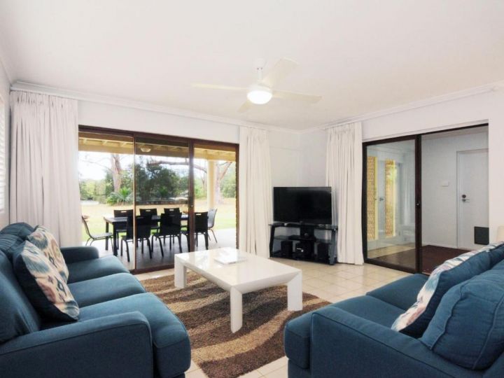 The Waterfront Jervis Bay Rentals Guest house, New South Wales - imaginea 13