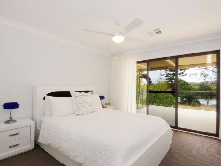 The Waterfront Jervis Bay Rentals Guest house, New South Wales - imaginea 10