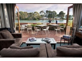 The Waterfront Wynyard Hotel, Wynyard - 3