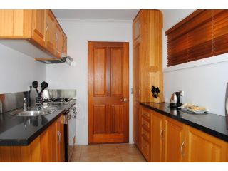 The Wave Oasis SC B&B Apartment, Mallacoota - 5