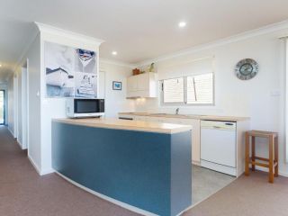 The Whale Watcher', 1/6 Birubi Lane - waterfront unit with stunning views, level access Apartment, Anna Bay - 5