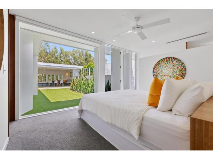 The Luxury White House Villa, Queensland - imaginea 14