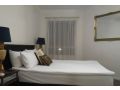 The Windsor lodge by BreathingSpace Apartment, Adelaide - thumb 6