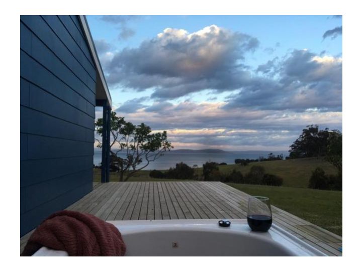 The Woolshed and Farmhouse Blue, Bruny Island Guest house, Bruny Island - imaginea 9