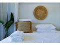 Three B Airlie 2 bedroom unit Seaviews & Pool Apartment, Airlie Beach - thumb 14