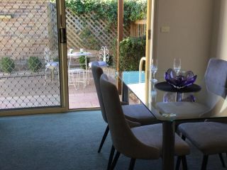 Tic Tac Toe Quality Accommodation Apartment, Armidale - 1