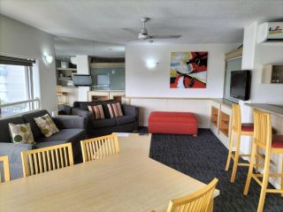 Tiki Hotel Apartments Surfers Paradise Aparthotel, Gold Coast - 1