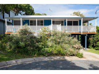 Timbin 28 - FULLY AIR CON - MODERN HOUSE, CLOSE TO BEACH AND SHOPS Guest house, Point Lookout - 2