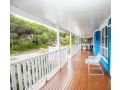 Timbin 28 - FULLY AIR CON - MODERN HOUSE, CLOSE TO BEACH AND SHOPS Guest house, Point Lookout - thumb 4