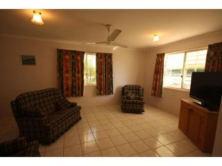 Tingira 7 Guest house, Rainbow Beach - 1